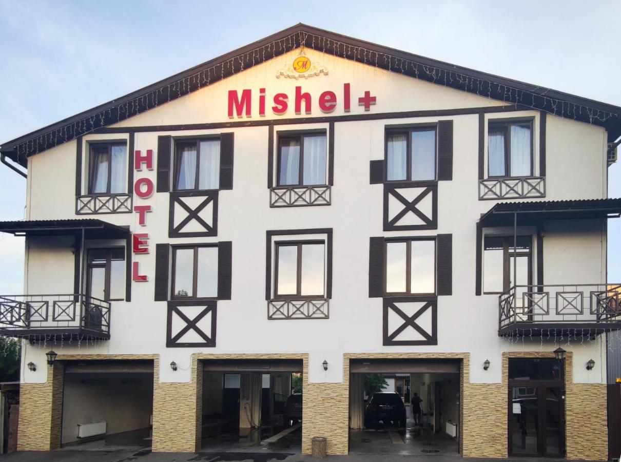 Mishel Plus Hotel Jarkov Exterior foto